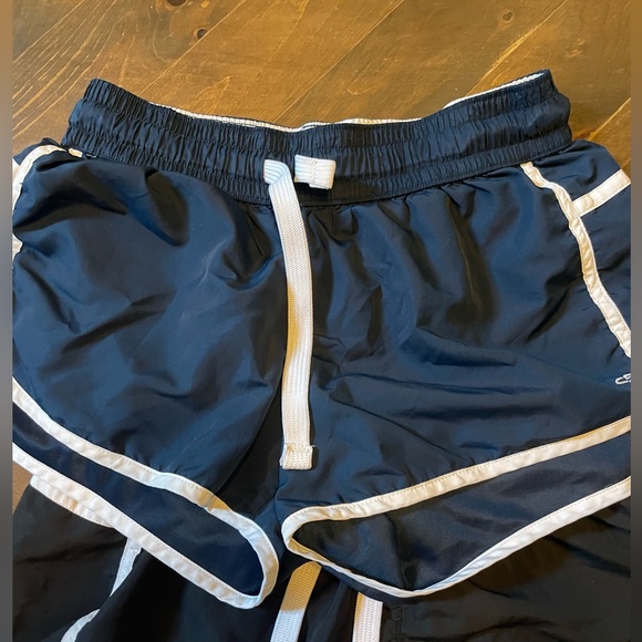 Athletic shorts bundle - Picture 3 of 3